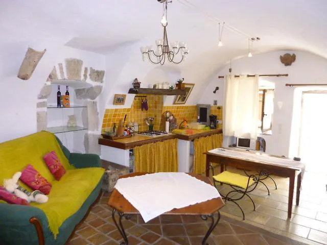Chambre D'Hotes La Romarine Barnave 0*,  France