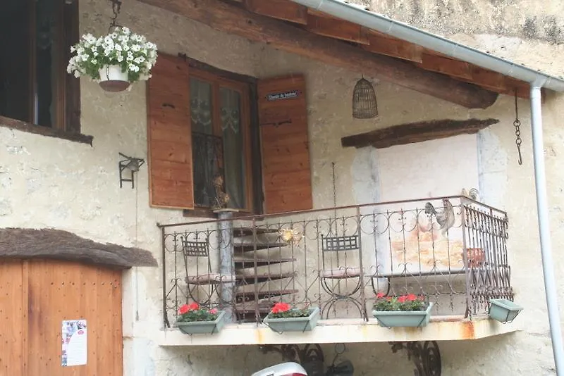 Guest house Chambre D'Hotes La Romarine Barnave France